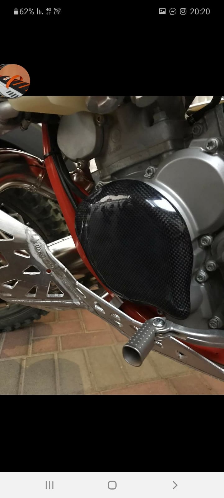 מגן מכסה סלילים 17-23 2 פעימות 250/300 | עשוי קרבון עבור דגמי KTM/Husqvarna – תמונה 2